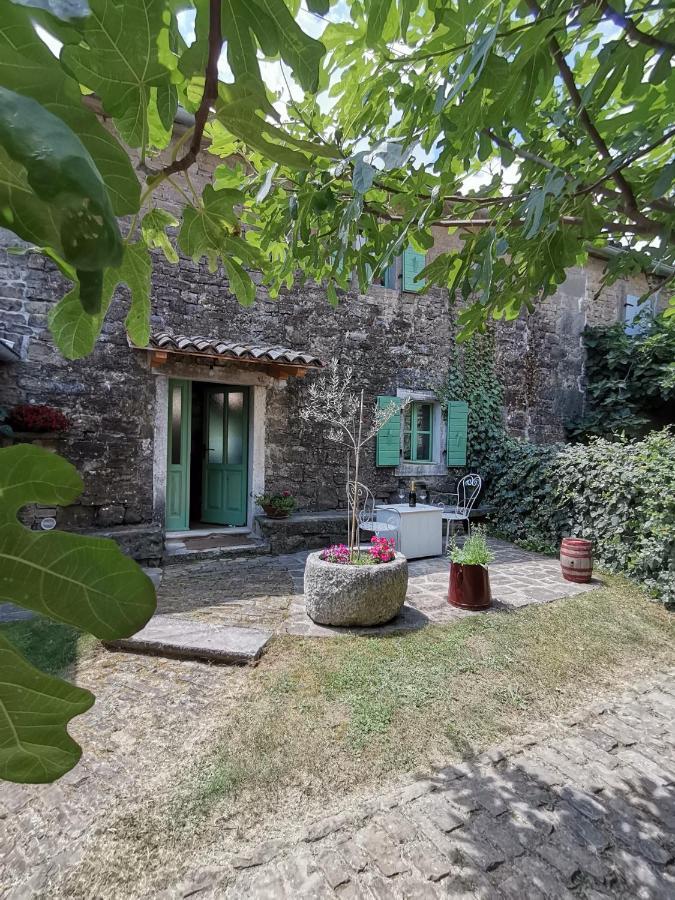 Villa Karolina Livade Exterior photo